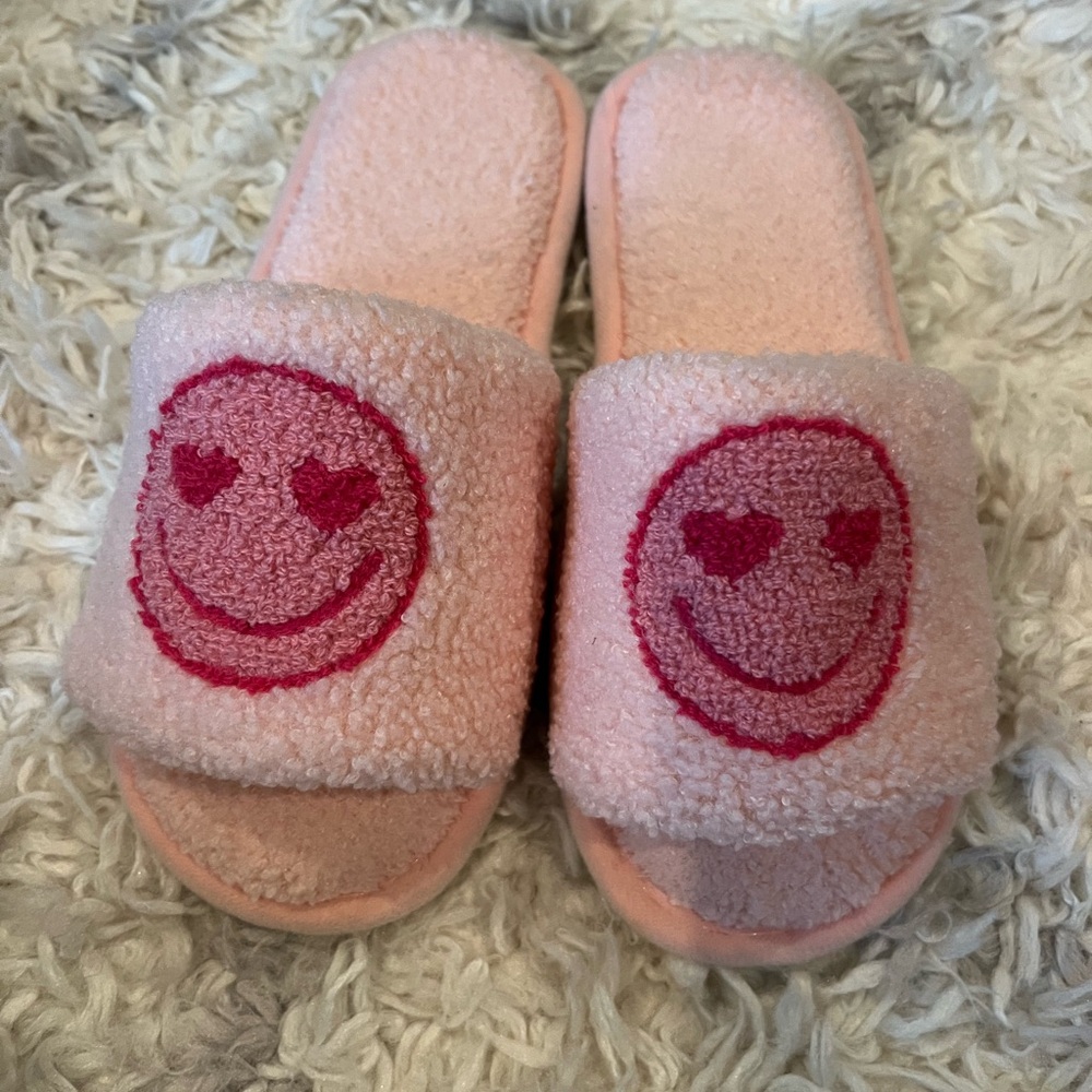 Pink Fuzzy Smiley Face Slippers